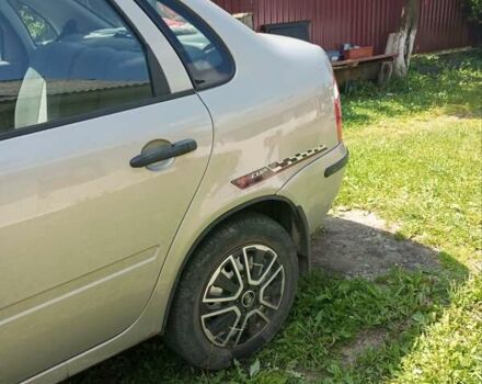 Бежевий ВАЗ Калина, об'ємом двигуна 1.6 л та пробігом 100 тис. км за 2000 $, фото 5 на Automoto.ua