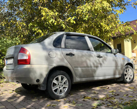 Бежевый ВАЗ Калина, объемом двигателя 1.6 л и пробегом 328 тыс. км за 2500 $, фото 2 на Automoto.ua