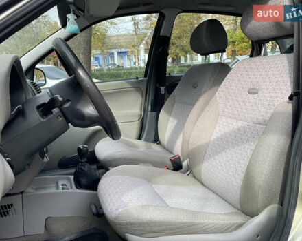 ВАЗ Калина 2008 в Николаеве на Automoto.ua Бежевый ВАЗ Калина, объемом двигателя 1.4 л и пробегом 212 тыс. км за 3000 $, фото 7 на Automoto.ua