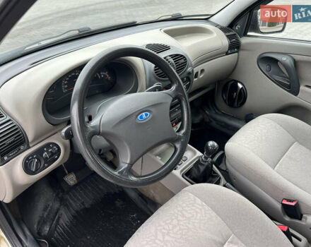 Бежевый ВАЗ Калина, объемом двигателя 1.4 л и пробегом 81 тыс. км за 2150 $, фото 23 на Automoto.ua