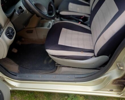 Бежевый ВАЗ Калина, объемом двигателя 0 л и пробегом 105 тыс. км за 1300 $, фото 5 на Automoto.ua