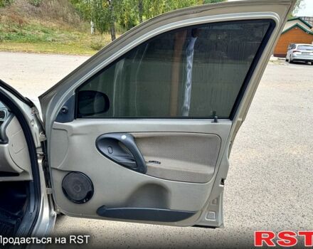 Бежевый ВАЗ Kalina, объемом двигателя 1.6 л и пробегом 212 тыс. км за 1499 $, фото 3 на Automoto.ua