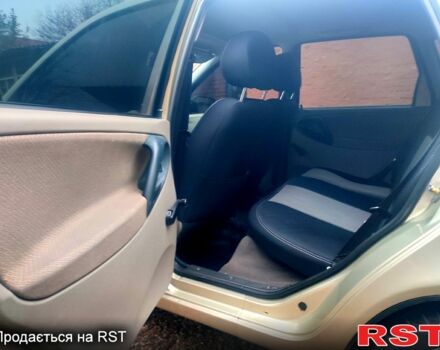 Бежевий ВАЗ Kalina, об'ємом двигуна 1.4 л та пробігом 115 тис. км за 2999 $, фото 9 на Automoto.ua