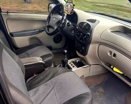 Черный ВАЗ Kalina, объемом двигателя 1.4 л и пробегом 134 тыс. км за 2200 $, фото 8 на Automoto.ua