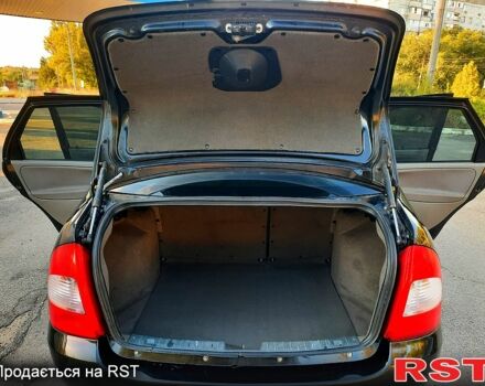 Черный ВАЗ Kalina, объемом двигателя 1.4 л и пробегом 128 тыс. км за 2850 $, фото 12 на Automoto.ua