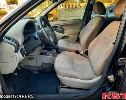 Черный ВАЗ Kalina, объемом двигателя 1.4 л и пробегом 128 тыс. км за 2850 $, фото 8 на Automoto.ua