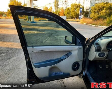 Черный ВАЗ Kalina, объемом двигателя 1.4 л и пробегом 128 тыс. км за 2850 $, фото 9 на Automoto.ua