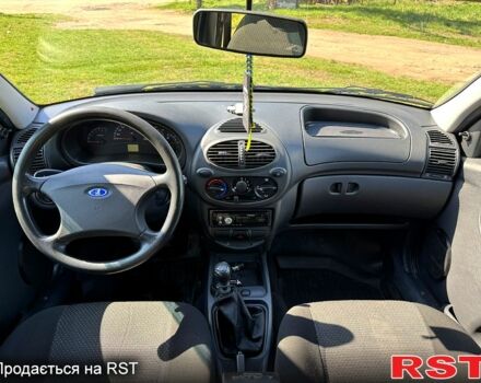 Черный ВАЗ Kalina, объемом двигателя 16 л и пробегом 140 тыс. км за 3000 $, фото 8 на Automoto.ua