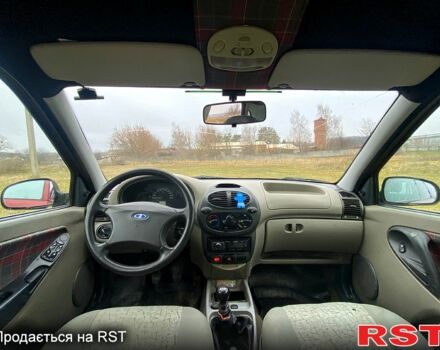 Червоний ВАЗ Kalina, об'ємом двигуна 1.6 л та пробігом 200 тис. км за 1999 $, фото 9 на Automoto.ua