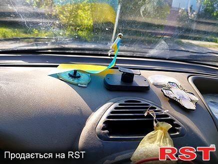 Червоний ВАЗ Kalina, об'ємом двигуна 1.6 л та пробігом 207 тис. км за 1300 $, фото 3 на Automoto.ua