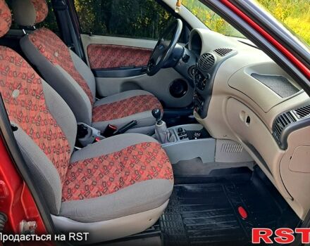 Красный ВАЗ Kalina, объемом двигателя 1.4 л и пробегом 142 тыс. км за 2650 $, фото 7 на Automoto.ua