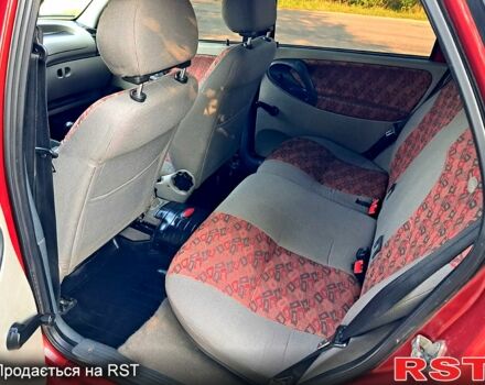 Красный ВАЗ Kalina, объемом двигателя 1.4 л и пробегом 142 тыс. км за 2650 $, фото 5 на Automoto.ua