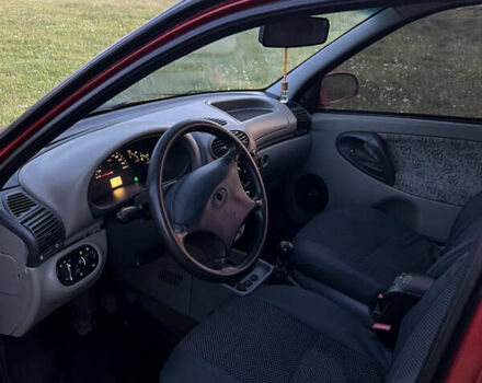ВАЗ Калина 2005 в Ичне на Automoto.ua Красный ВАЗ Калина, объемом двигателя 1.6 л и пробегом 220 тыс. км за 1400 $, фото 7 на Automoto.ua