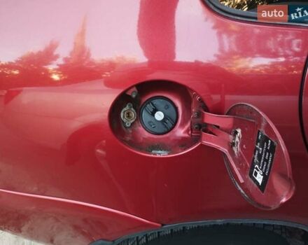 Красный ВАЗ Калина, объемом двигателя 1.6 л и пробегом 130 тыс. км за 2000 $, фото 8 на Automoto.ua