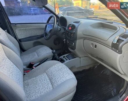 Красный ВАЗ Калина, объемом двигателя 1.6 л и пробегом 170 тыс. км за 1490 $, фото 12 на Automoto.ua