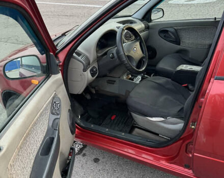 Красный ВАЗ Калина, объемом двигателя 1.6 л и пробегом 200 тыс. км за 2000 $, фото 8 на Automoto.ua