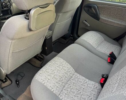 Червоний ВАЗ Калина, об'ємом двигуна 1.6 л та пробігом 180 тис. км за 2650 $, фото 14 на Automoto.ua