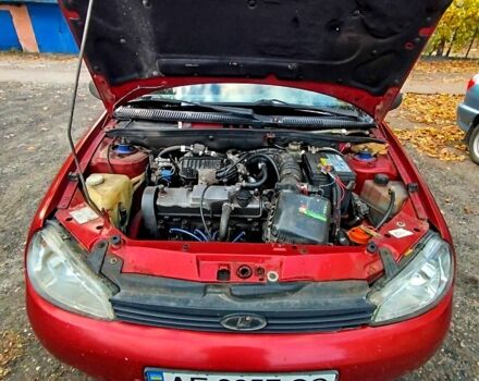 Червоний ВАЗ Kalina, об'ємом двигуна 1.6 л та пробігом 234 тис. км за 2260 $, фото 9 на Automoto.ua