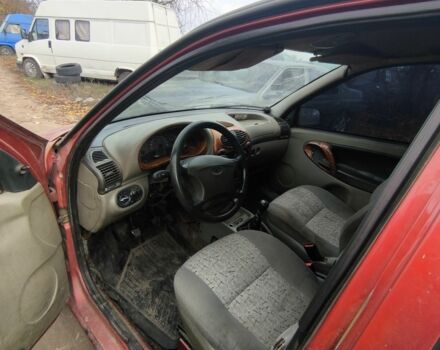 Красный ВАЗ Калина, объемом двигателя 1.6 л и пробегом 130 тыс. км за 1000 $, фото 2 на Automoto.ua