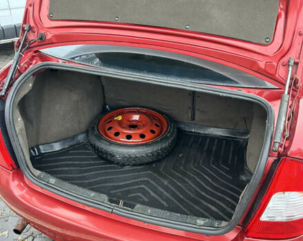 Красный ВАЗ Калина, объемом двигателя 1.6 л и пробегом 281 тыс. км за 2199 $, фото 6 на Automoto.ua