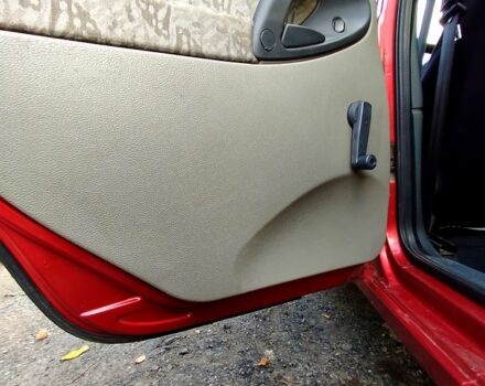 Червоний ВАЗ Kalina, об'ємом двигуна 1.6 л та пробігом 234 тис. км за 2260 $, фото 4 на Automoto.ua