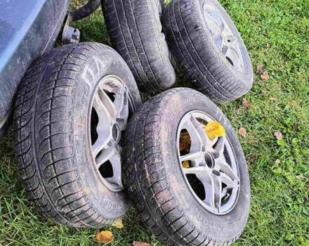 Красный ВАЗ Калина, объемом двигателя 1.6 л и пробегом 130 тыс. км за 2000 $, фото 11 на Automoto.ua