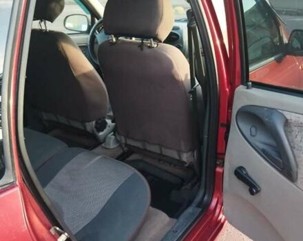 Красный ВАЗ Калина, объемом двигателя 1.6 л и пробегом 130 тыс. км за 2000 $, фото 12 на Automoto.ua