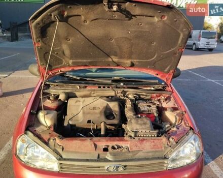 Красный ВАЗ Калина, объемом двигателя 1.6 л и пробегом 130 тыс. км за 2000 $, фото 10 на Automoto.ua