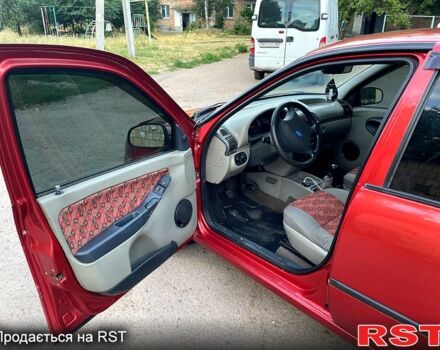 Красный ВАЗ Kalina, объемом двигателя 1.6 л и пробегом 220 тыс. км за 2299 $, фото 8 на Automoto.ua