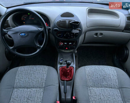 Красный ВАЗ Калина, объемом двигателя 1.6 л и пробегом 208 тыс. км за 1850 $, фото 23 на Automoto.ua