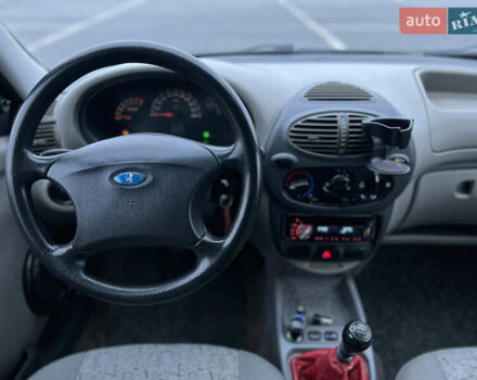 Красный ВАЗ Калина, объемом двигателя 1.6 л и пробегом 208 тыс. км за 1850 $, фото 24 на Automoto.ua