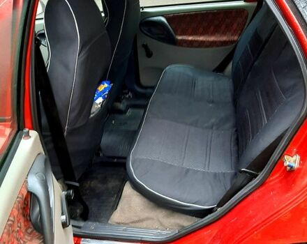 Красный ВАЗ Калина, объемом двигателя 1.6 л и пробегом 124 тыс. км за 2800 $, фото 4 на Automoto.ua