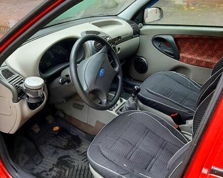 Красный ВАЗ Калина, объемом двигателя 1.6 л и пробегом 124 тыс. км за 2800 $, фото 5 на Automoto.ua