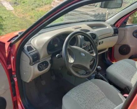 Красный ВАЗ Калина, объемом двигателя 1.6 л и пробегом 234 тыс. км за 1700 $, фото 4 на Automoto.ua