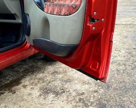 Червоний ВАЗ Kalina, об'ємом двигуна 1.6 л та пробігом 197 тис. км за 2350 $, фото 8 на Automoto.ua