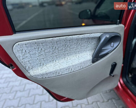 Красный ВАЗ Калина, объемом двигателя 1.6 л и пробегом 208 тыс. км за 1850 $, фото 17 на Automoto.ua