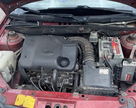 Красный ВАЗ Калина, объемом двигателя 1.6 л и пробегом 175 тыс. км за 2800 $, фото 9 на Automoto.ua
