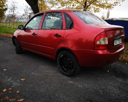 Красный ВАЗ Калина, объемом двигателя 1 л и пробегом 200 тыс. км за 1400 $, фото 2 на Automoto.ua