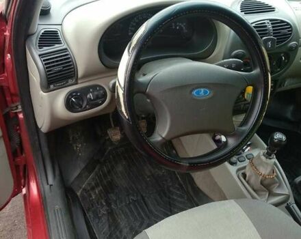 Красный ВАЗ Калина, объемом двигателя 1.6 л и пробегом 114 тыс. км за 2850 $, фото 4 на Automoto.ua