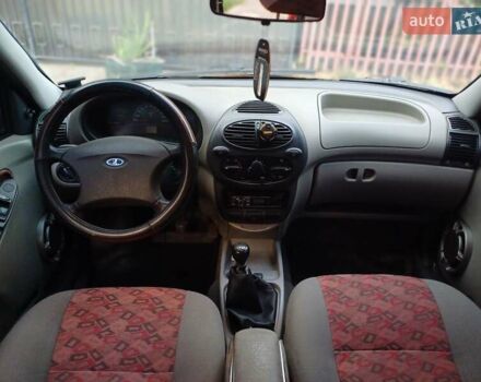 Красный ВАЗ Калина, объемом двигателя 1.6 л и пробегом 111 тыс. км за 2800 $, фото 19 на Automoto.ua