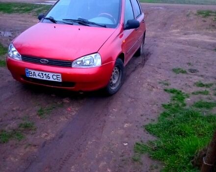 Красный ВАЗ Kalina, объемом двигателя 1.6 л и пробегом 162 тыс. км за 2000 $, фото 4 на Automoto.ua