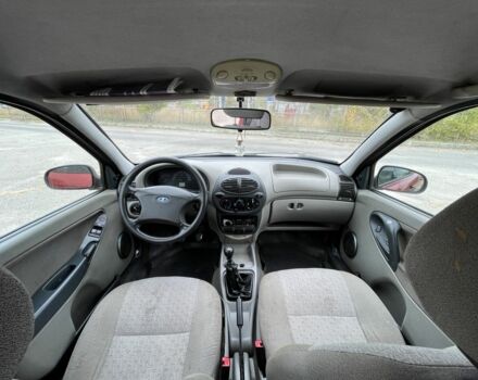 ВАЗ Калина 2008 у Запоріжжя на Automoto.ua Червоний ВАЗ Калина, об'ємом двигуна 0 л та пробігом 320 тис. км за 1350 $, фото 4 на Automoto.ua