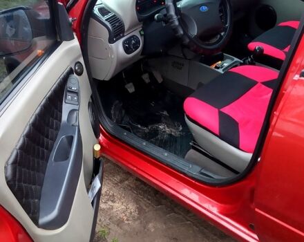 Красный ВАЗ Kalina, объемом двигателя 1.6 л и пробегом 155 тыс. км за 1500 $, фото 2 на Automoto.ua