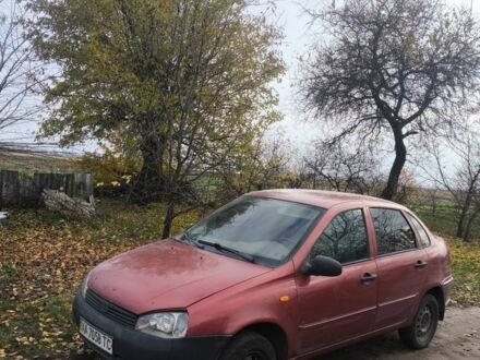 Красный ВАЗ Калина, объемом двигателя 1.6 л и пробегом 130 тыс. км за 1000 $, фото 1 на Automoto.ua