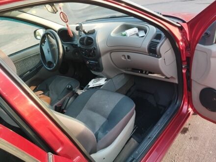 Червоний ВАЗ Калина, об'ємом двигуна 1.6 л та пробігом 130 тис. км за 1850 $, фото 1 на Automoto.ua