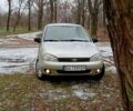 Желтый ВАЗ Kalina, объемом двигателя 1.6 л и пробегом 173 тыс. км за 2000 $, фото 2 на Automoto.ua