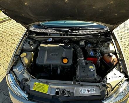 Желтый ВАЗ Калина, объемом двигателя 1.6 л и пробегом 242 тыс. км за 2500 $, фото 6 на Automoto.ua