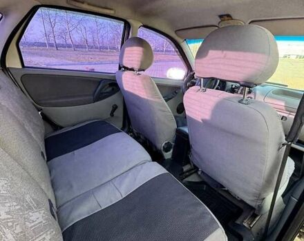 Желтый ВАЗ Калина, объемом двигателя 1.6 л и пробегом 205 тыс. км за 2500 $, фото 12 на Automoto.ua