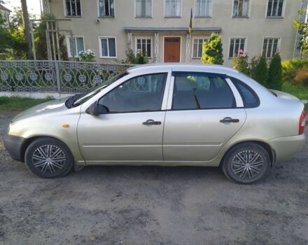 Желтый ВАЗ Калина, объемом двигателя 1.4 л и пробегом 140 тыс. км за 1500 $, фото 3 на Automoto.ua