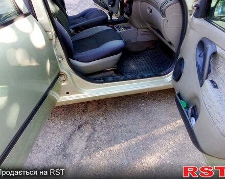 Серый ВАЗ Kalina, объемом двигателя 1.6 л и пробегом 255 тыс. км за 2500 $, фото 3 на Automoto.ua